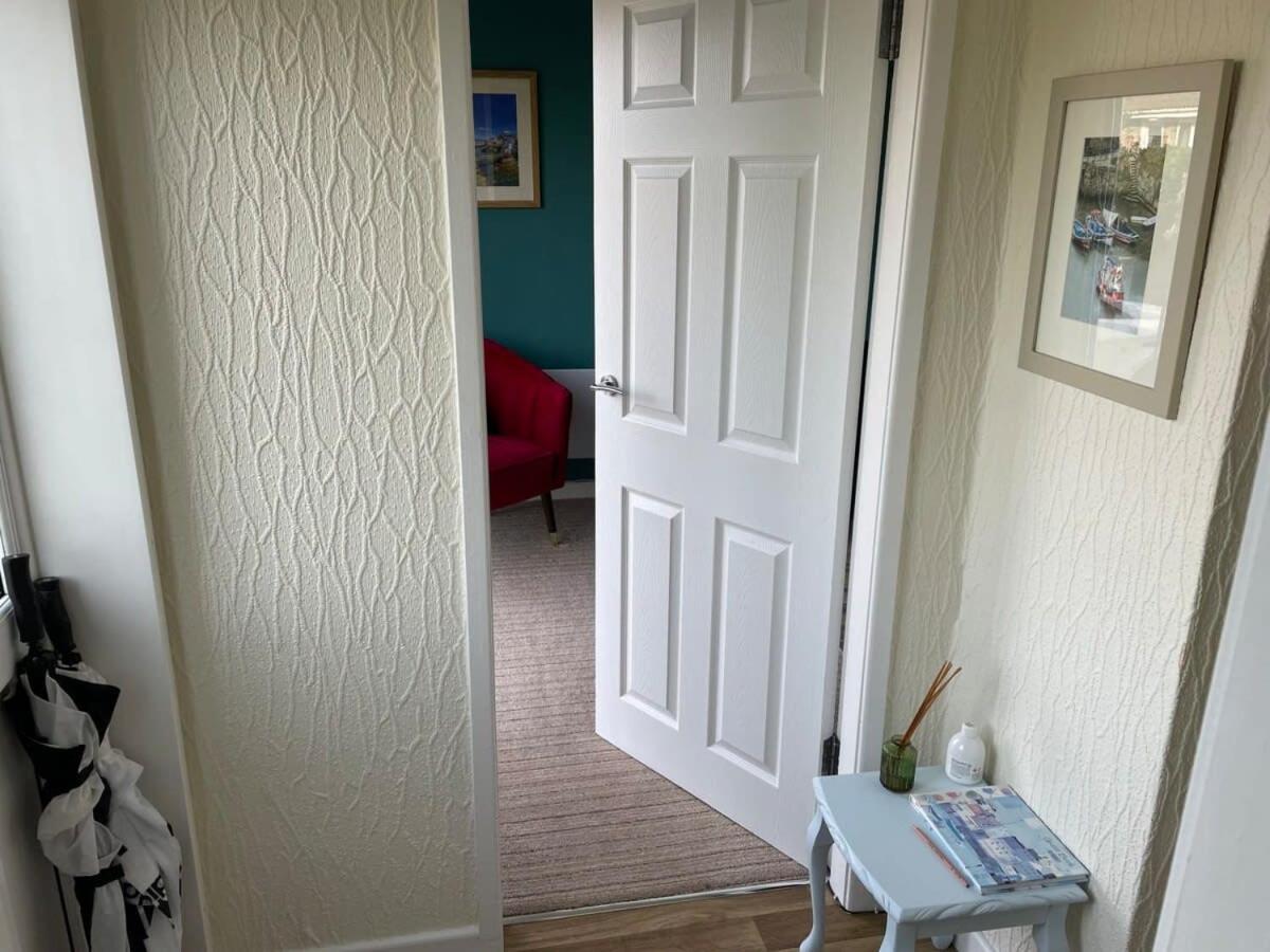 Letaway - Tom'S Cabin, Staithes Villa ภายนอก รูปภาพ
